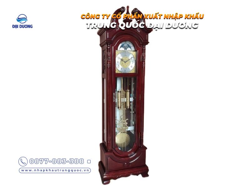 Lợi ích khi trang trí phòng khách bằng đồng hồ cây Trung Quốc