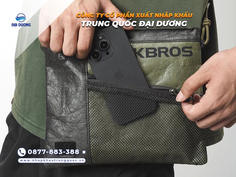 Xu hướng dùng túi chống nước khi đi du lịch từ Trung Quốc 